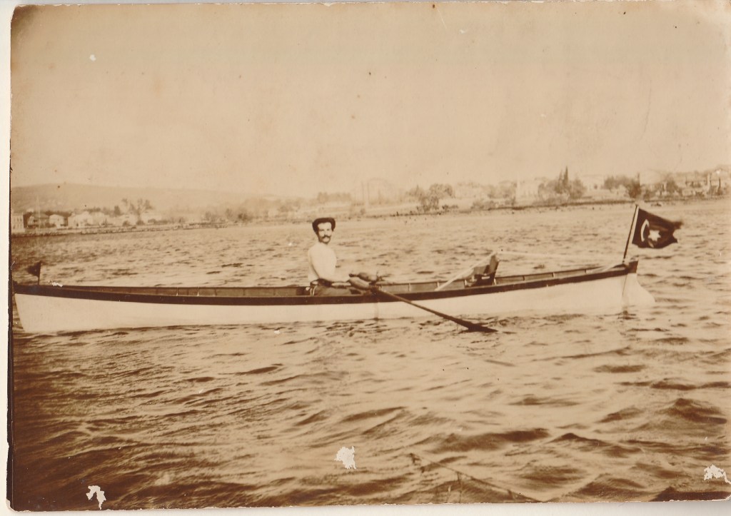 Namık Kemal'in torunu, Ali Ekrem Bolayır'ın oğlu Cezmi